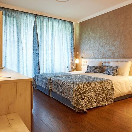 Penelopa Palace Apart Hotel & Spa Pomorie Exterior photo
