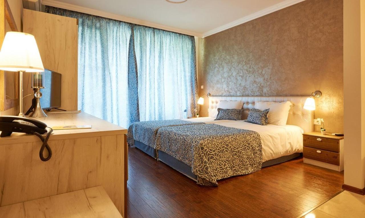 Penelopa Palace Apart Hotel & Spa Pomorie Exterior photo