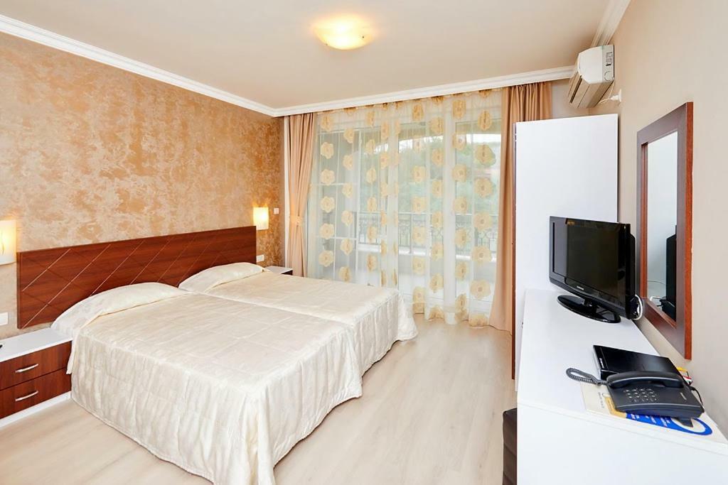 Penelopa Palace Apart Hotel & Spa Pomorie Exterior photo
