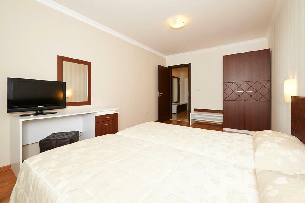 Penelopa Palace Apart Hotel & Spa Pomorie Exterior photo