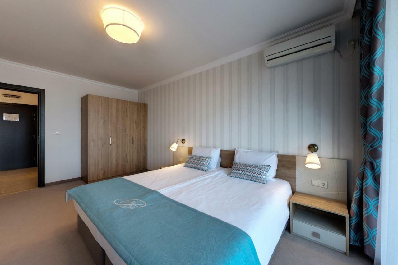 Penelopa Palace Apart Hotel & Spa Pomorie Exterior photo